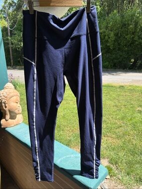 FP Movement by Free People Navy Leggings with White Piping, size medium